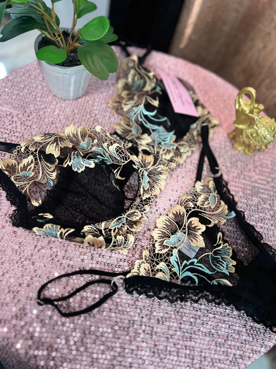 Conjunto de Lencería Aries