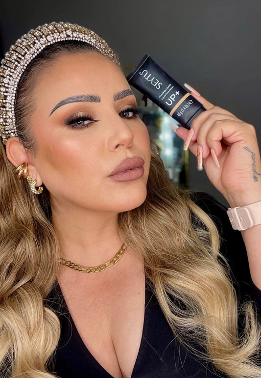 Maquillaje Liquido UP+ SEYTÚ